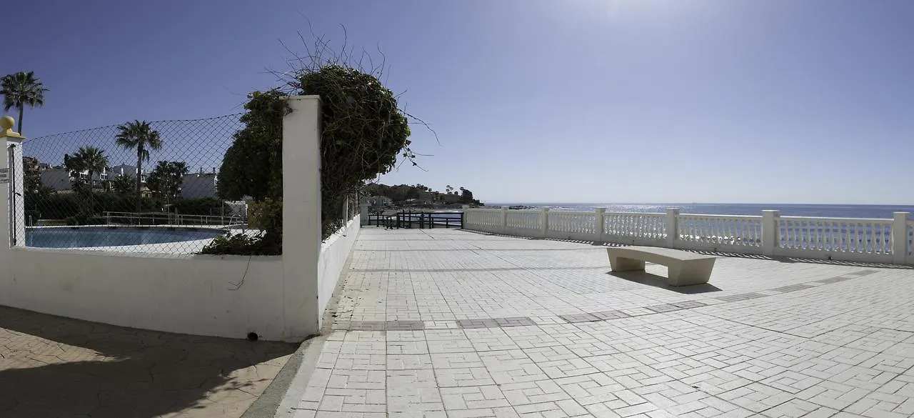 Nest Studio Playa Alhamar Sitio de Calahonda Daire
