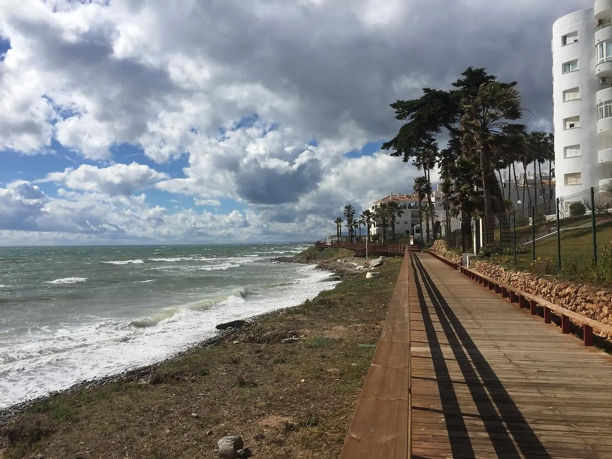 Nest Studio Playa Alhamar Sitio de Calahonda 0*,  إسبانيا